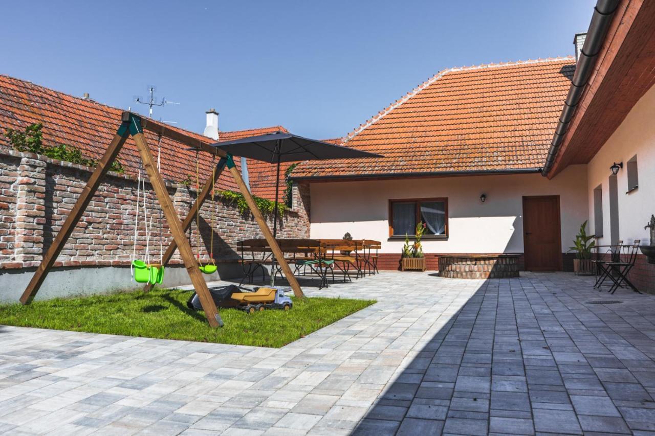Apartmany Pulgary Bulhary Dış mekan fotoğraf